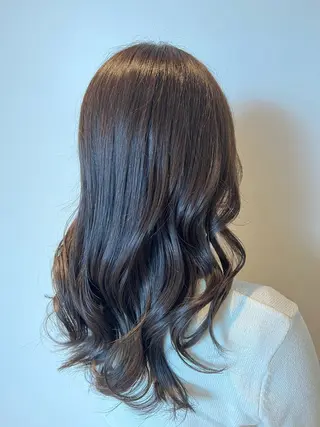 セミロング カラー 🐶 Zina川崎 竹下  あい🐶のヘアスタイル
