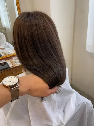 セミロング カラー 髪質改善特化 🫧松野力也のヘアスタイル
