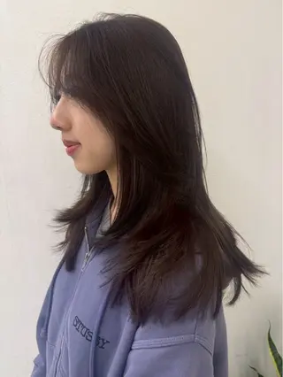 ロング カラー SHIORI🎀 ブリーチ/艶カラーのヘアスタイル