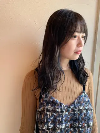 ロング カラー 山下 千明のヘアスタイル