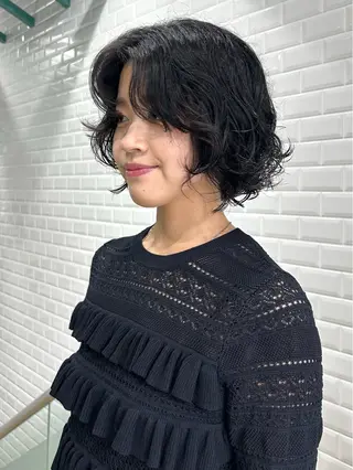 ミディアム パーマ APPiiS 柳田 葵のヘアスタイル