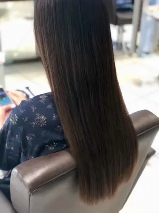 カラー 岩倉 諒のヘアスタイル