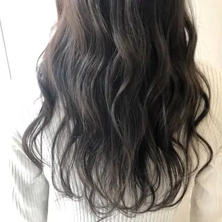 ロング カラー 菅沢 奈生のヘアスタイル