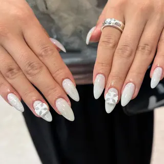 ネイル FLORANZ 🫧AIRI🫧のネイルデザイン