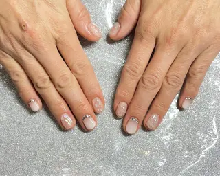 ネイル VIERU 🌈🎀💖のネイルデザイン