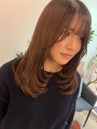 ミディアム 高石 未唯のヘアスタイル