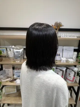 ミディアム 島 歩那のヘアスタイル