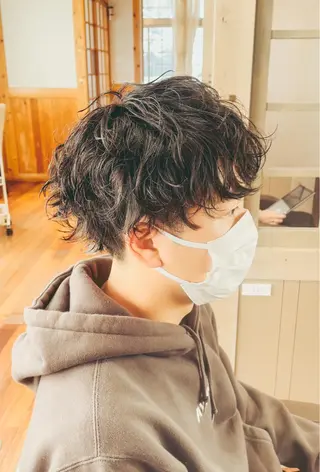 ショート パーマ メンズ 吉田 浩太郎のヘアスタイル