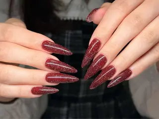 ネイル KiraNail ユトンのネイルデザイン