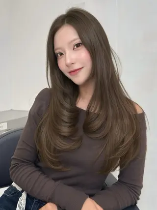 ロング カラー 上品モテヘア🩶 karen🩶のヘアスタイル