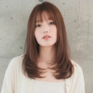 セミロング ハッシュカット 田窪珠妃のヘアスタイル
