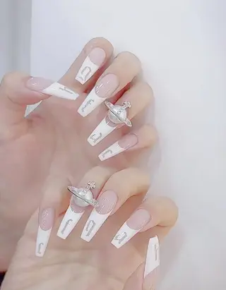 ネイル 森 ネイルサロンのネイルデザイン