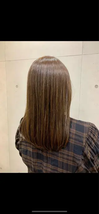 ミディアム おせ ちさとのヘアスタイル