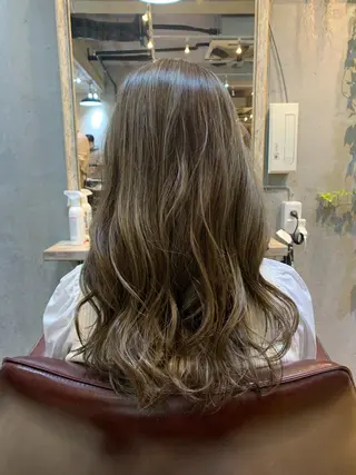 ロング カラー 安達 俊亮のヘアスタイル