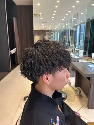 ショート パーマ メンズ メンズ専門 米山諒✂️のヘアスタイル