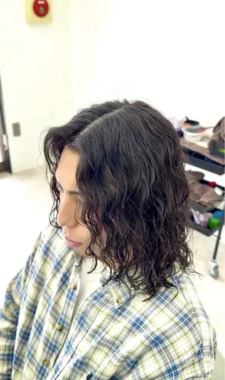 ロング パーマ メンズ 渡部 優輝のヘアスタイル