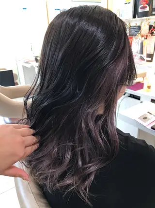 セミロング カラー 清藤綾/脱白髪染め 白髪ぼかしハイライトのヘアスタイル