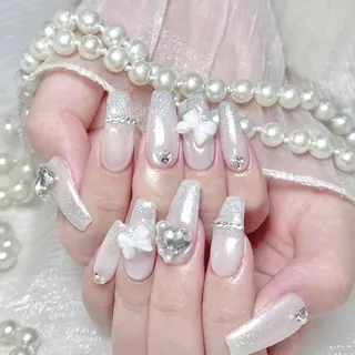 ネイル Hanya 🌈のネイルデザイン