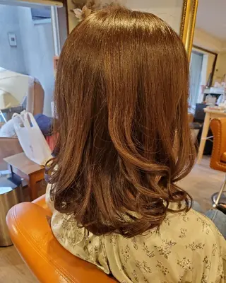 ミディアム カラー spa hair ark 富井直美のヘアスタイル