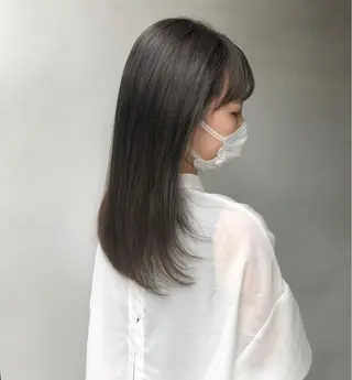ロング カラー shiori ﾍﾞｰｼﾞｭｶﾗｰのヘアスタイル