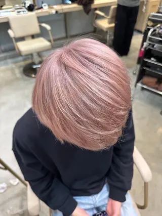 ショート カラー ハイトーンレイヤー 顔まわりSOTAのヘアスタイル