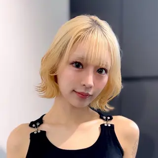 ショート RYU/レイヤー /透明感艶カラーのヘアスタイル
