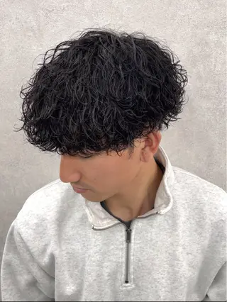 ミディアム メンズ 波巻きスパイラル 近藤剛　浦和のヘアスタイル