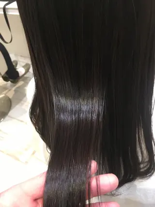 ロング パーマ 三鷹で1番ショート ボブをカットする新谷のヘアスタイル