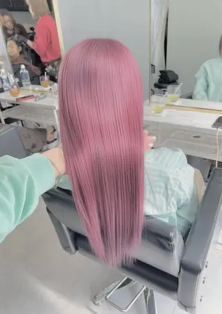 ミディアム カラー 🫧艶ダブルカラー ブリーチ🫧トモヤのヘアスタイル