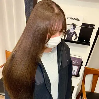 カラー 新原 陽那のヘアスタイル