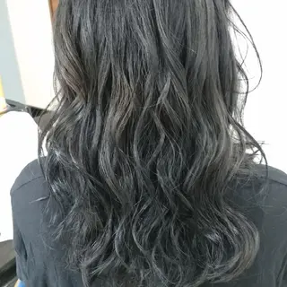 ロング カラー スマイリーヘアビーチ  のヘアスタイル