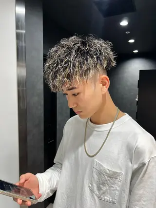 パーマ メンズ 新世代パーマ⚡️ の達人トモ⚡️のヘアスタイル