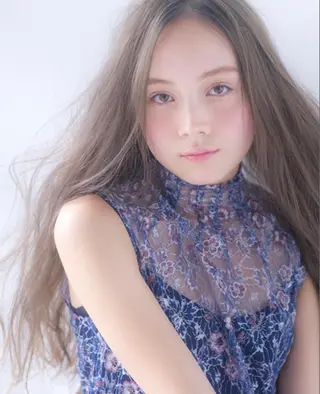 セミロング メンズスタイル バレイヤージュ　齋藤のヘアスタイル