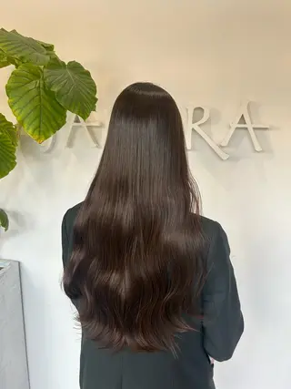 ロング ツヤ感オリーブカラー /mei✨️のヘアスタイル