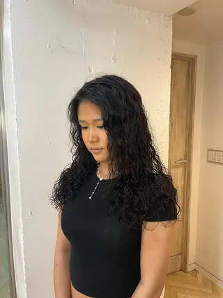 パーマ ᴛᴏᴍᴏᴋᴀ / ᴄʜᴇʀɪのヘアスタイル