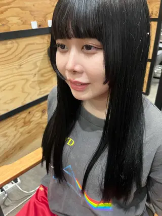 ミディアム カラー 久木原 ゆりのヘアスタイル