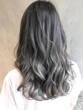 ロング カラー 艶髪職人 山本隼正のヘアスタイル
