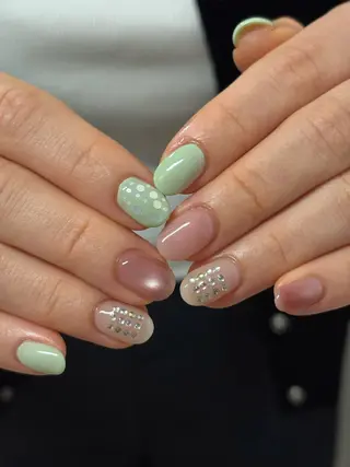 ネイル Noël 新宿南口 toyonのネイルデザイン