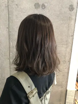 セミロング カラー 圧倒的な質感🧡 髪質改善/丸山晴菜のヘアスタイル