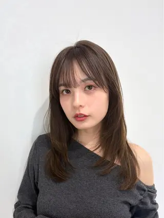 ミディアム カラー レイヤー♡ 石川優奈のヘアスタイル