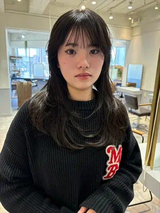 セミロング SIKI yuuna レイヤーカット🪽のヘアスタイル