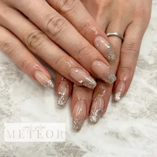 ネイル METEOR💫 staffのネイルデザイン