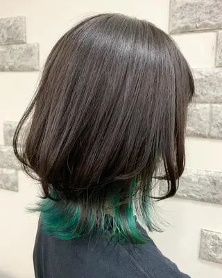 ミディアム カラー 薄田 珠美のヘアスタイル