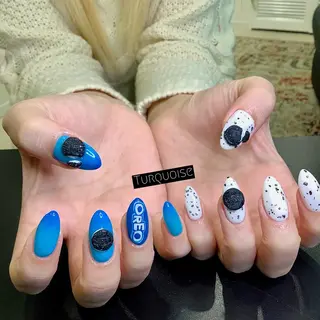 ネイル 個性派ネイルサロン 💅🏼ターコイズのネイルデザイン
