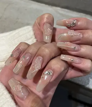 ネイル LABEL TAKARAのネイルデザイン