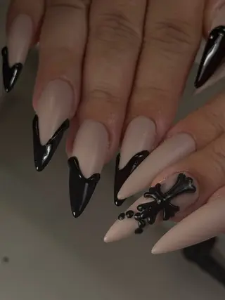 ネイル Nail Salon L'arc所属・💊大阪/心斎橋 moni🧠のネイルデザイン