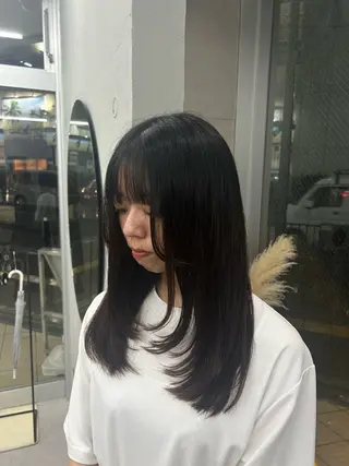 ロング IO イオリのヘアスタイル
