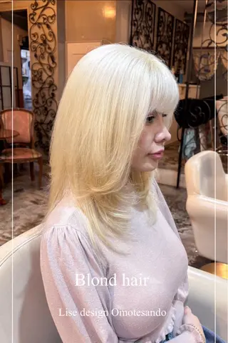 セミロング カラー 表参道Lise おおいしおりのヘアスタイル