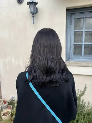 セミロング 岩瀬 瑠璃子のヘアスタイル