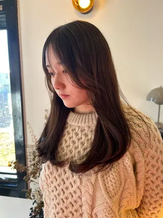 ミディアム 久保 璃々花のヘアスタイル
